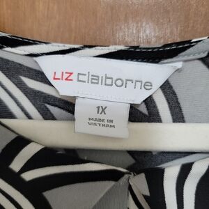 Liz Claiborne Black and White Swirl Blouse